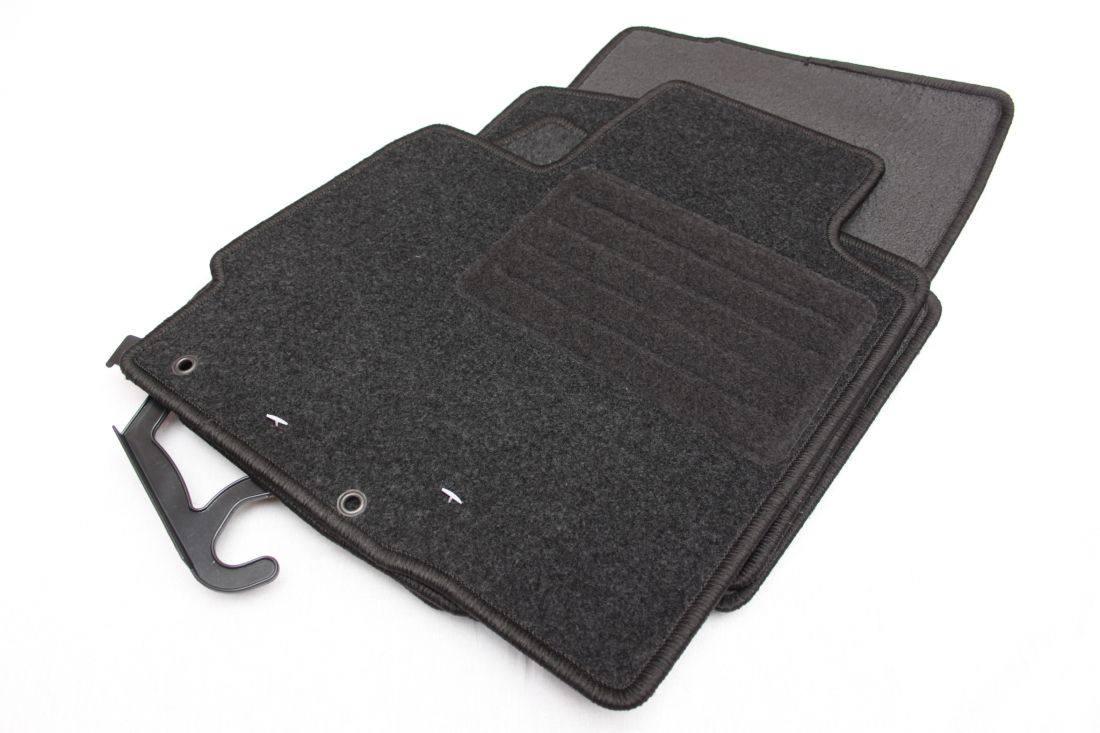Μοκέτες δαπέδου για Peugeot 4007 / Citroen C-Crosser (2007-2012)