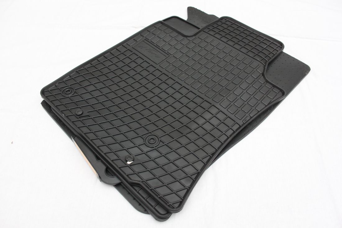 Λαστιχένια πατάκια για Toyota Land Cruiser J120 (2002-2009) / 150 Prado (2009+)