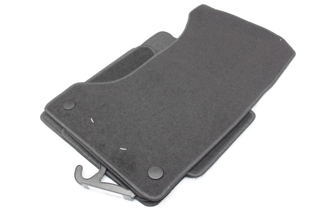 Covorașe textile pentru Mercedes W211 (2002-2009) - 4 matic