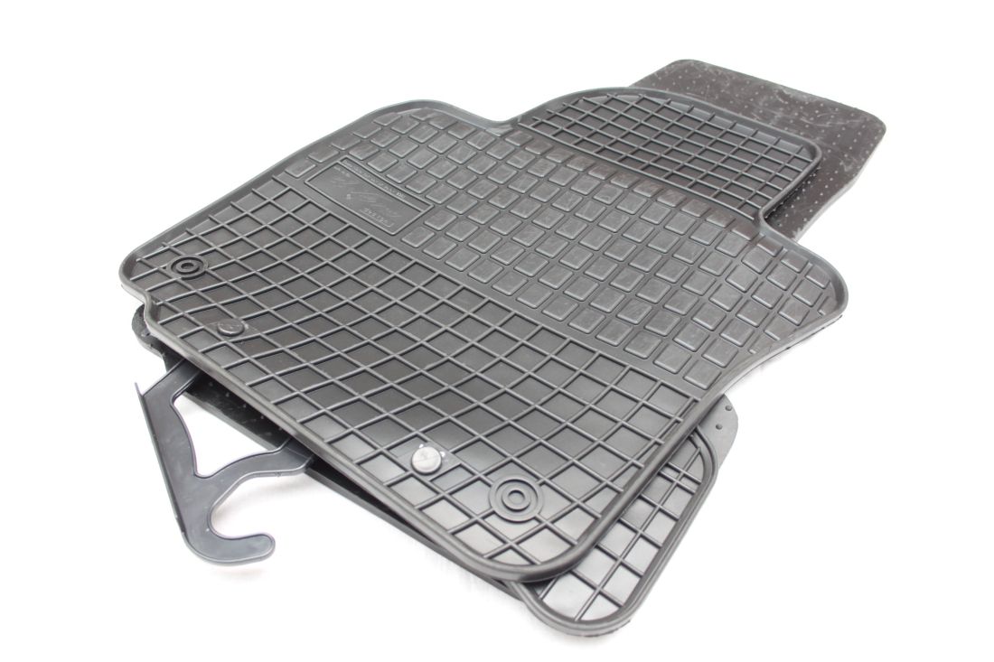 Πατάκια από καουτσούκ για Vw Golf 5 /6 / Vw Jetta / Seat Leon / Toledo (2004-2012) / Vw Scirocco / Skoda Octavia 2 (2004-2013) / Yeti