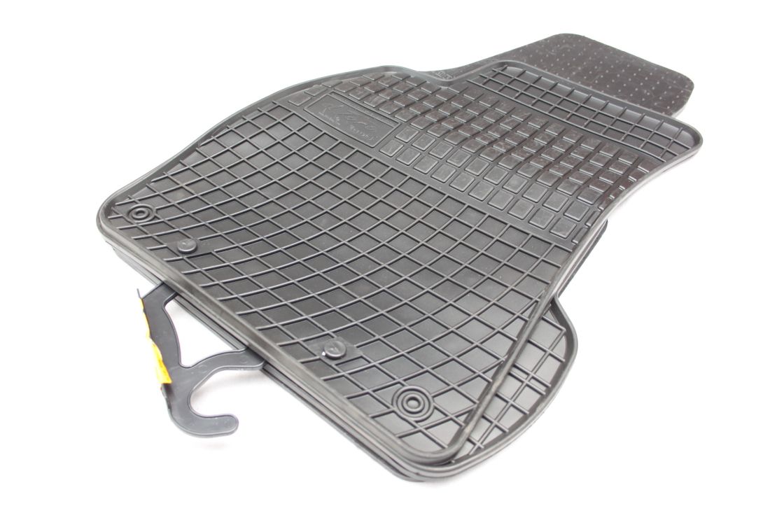 Covorașe auto din cauciuc poloneze pentru Audi A4 (B6/B7) - (2001-2008) - Frogum El Toro