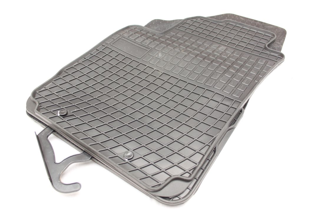 Λαστιχένια πατάκια για Alfa Romeo Giulietta (10+)/ Fiat Stilo (02 - 08)/ Lancia Delta (08-14)/ Fiat Bravo 2 (07-14)