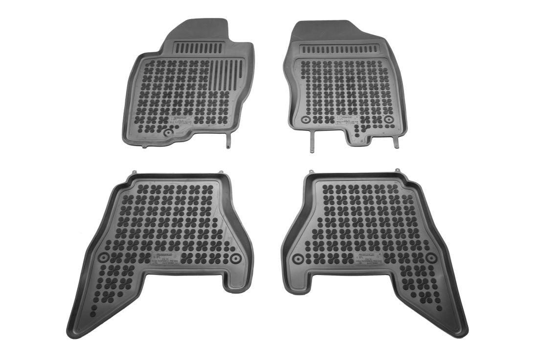 Covorașe de cauciuc pentru Nissan Pathfinder (2005-2010) - tip tăviță