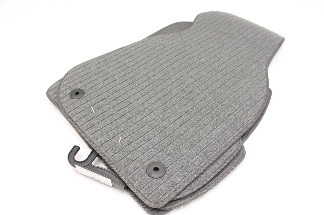 Covorașe textile pentru AUDI A6 C5 (1997-2004) gri