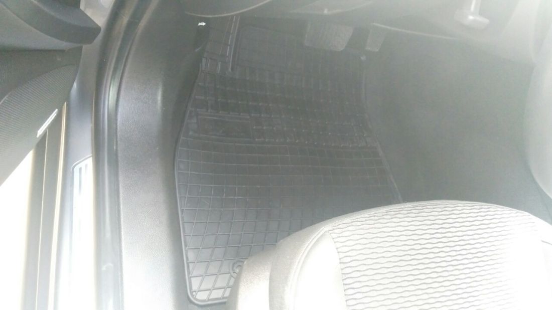 Гумени стелки за Opel Insignia (2008+) / Chevrolet Malibu (2012+)