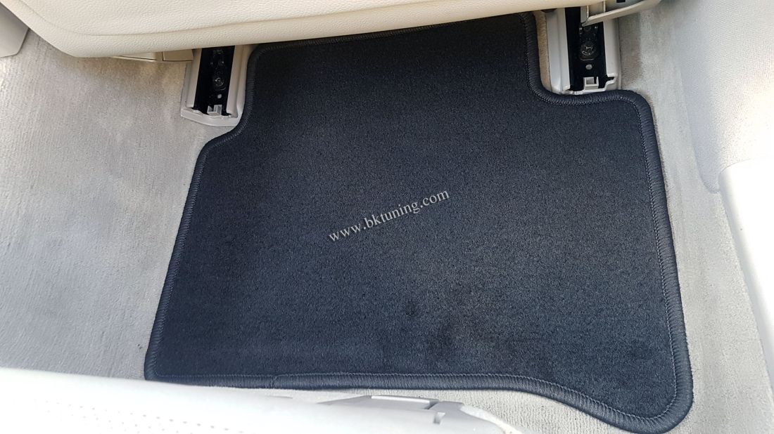 Covorașe textile pentru Mercedes W211 (2002-2009) - 4 matic