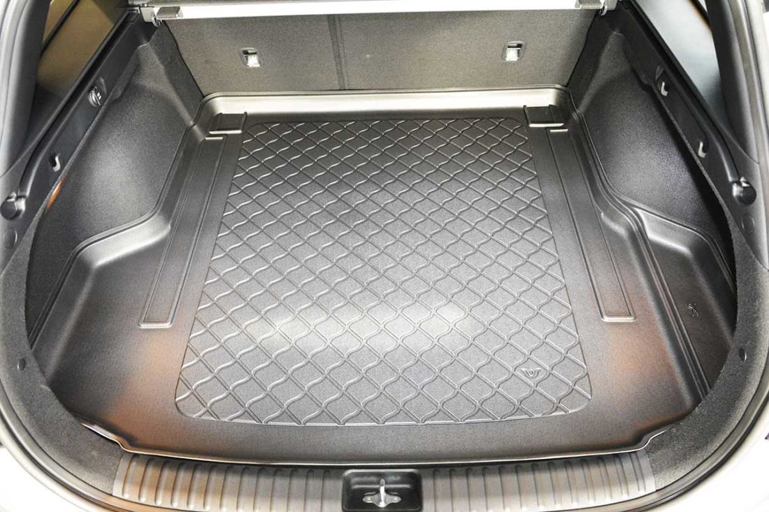 Covoraș de portbagaj cauciucat pentru Kia Ceed SW (2018+) Combi, inclusiv modele cu sistem de fixare pe șine, cu / fără subwoofer; aripă dreapta detașabilă
