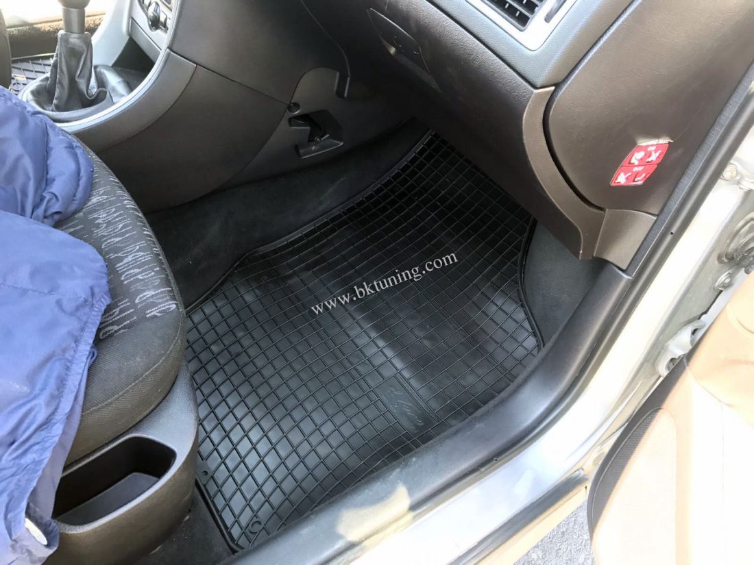 Λαστιχένια πατάκια για Peugeot 307 (2001-2008) / Peugeot 308 (2007-2013) / Citroen C4 (2004-2015)