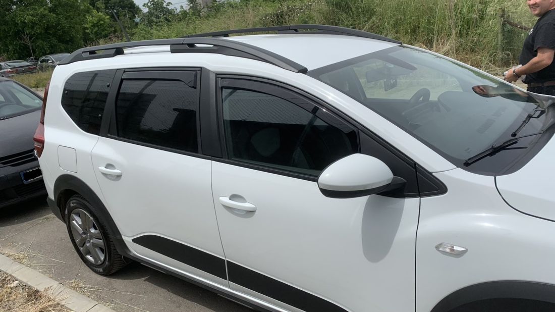 Ανεμοθραύστες για Dacia Jogger 5D (2021+) 5 πόρτες - 4 τεμάχια εμπρός και πίσω