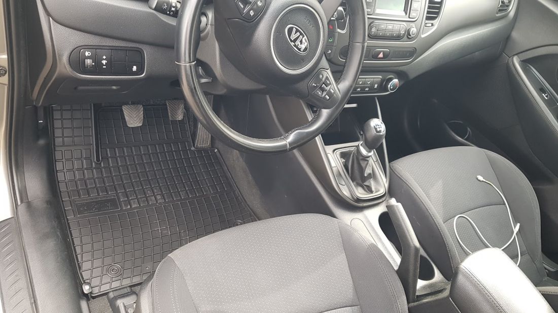 Λαστιχένια πατάκια για Kia Carens (2013+)