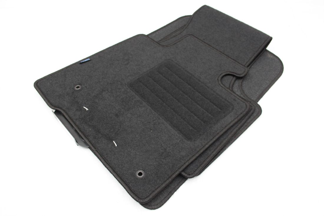 Μοκέτες για Toyota Land Cruiser J200 (2007-2012)