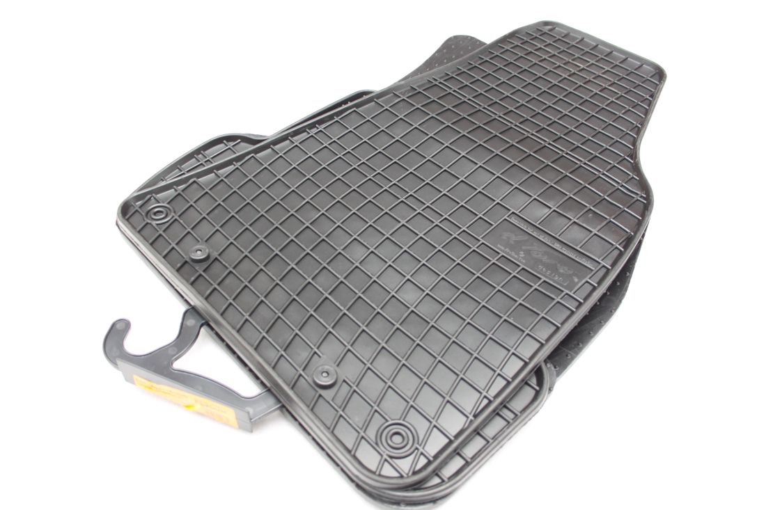 Covorașe auto din cauciuc poloneze pentru Audi A4 (B6/B7) - (2001-2008) - Frogum El Toro