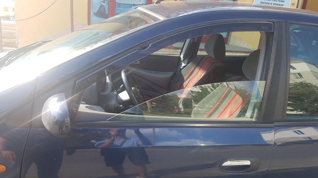 Deflectoare de vânt pentru NISSAN ALMERA TINO (2000-2006) 5 uși - 2 buc. față