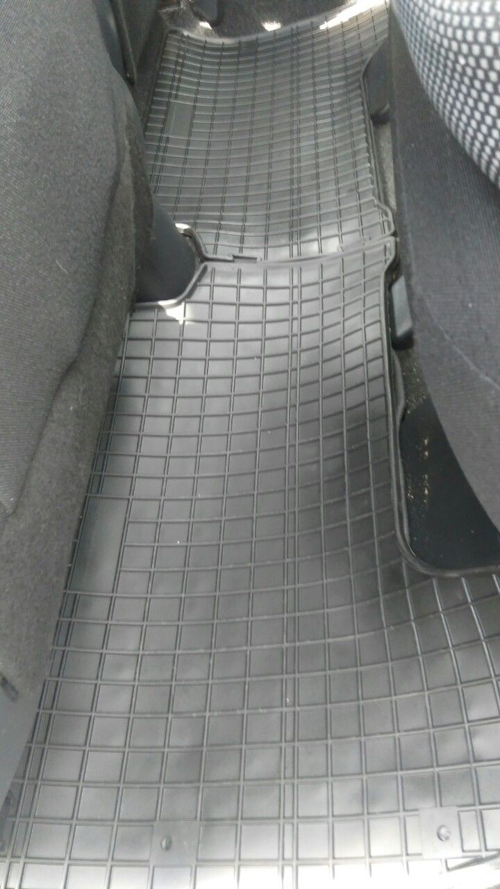 Λαστιχένια πατάκια για Toyota Yaris (2005-2011) / Great Wall Voleex C10