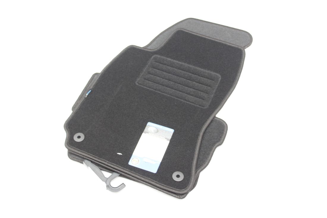 Covorașe textile pentru VW Passat (2001-2005) cu clipsuri rotunde